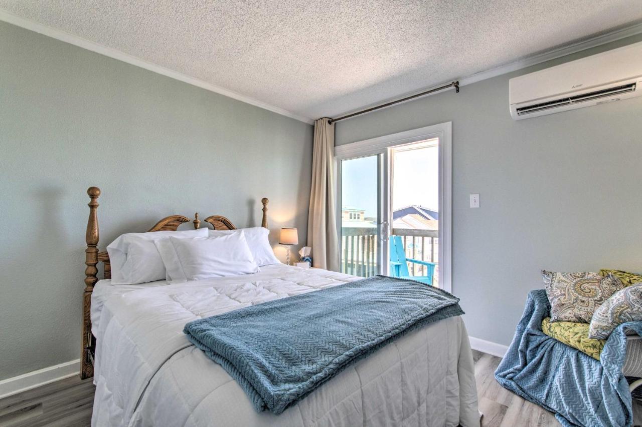Convenient Retreat With Balcony And Ocean Views! Appartement North Topsail Beach Buitenkant foto